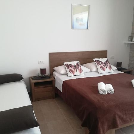 Apartmani “Kresimir” Omiš Екстериор снимка