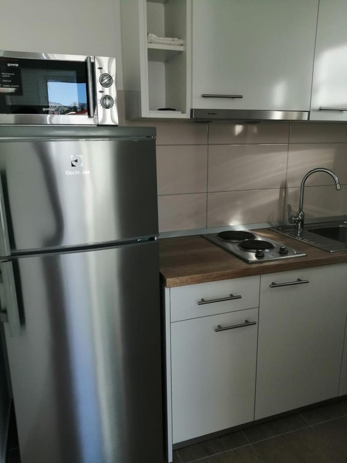 Apartmani “Kresimir” Omiš Екстериор снимка