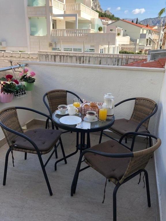 Apartmani “Kresimir” Omiš Екстериор снимка
