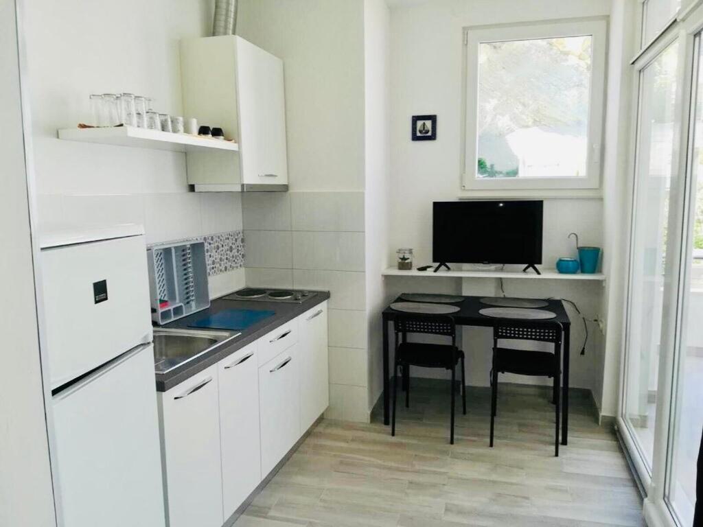 Apartmani “Kresimir” Omiš Екстериор снимка