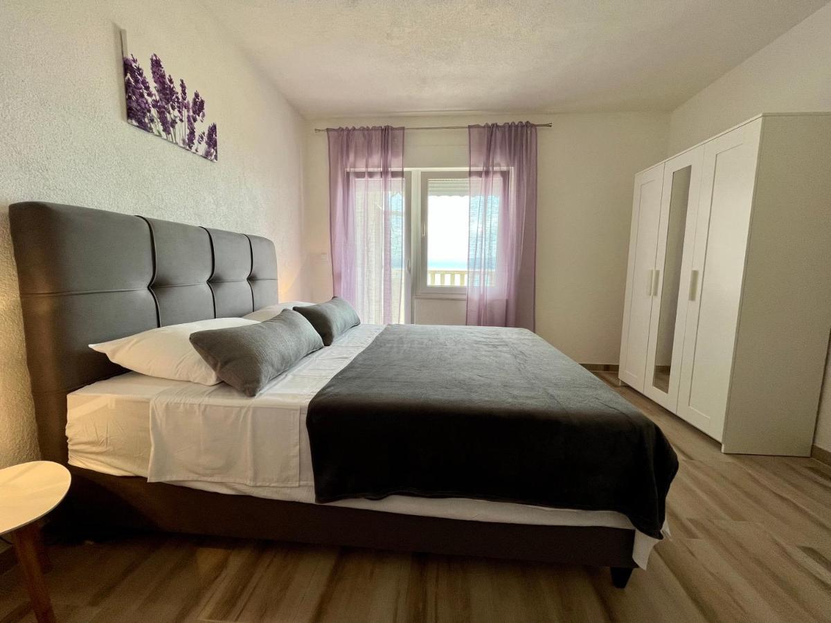 Apartmani “Kresimir” Omiš Екстериор снимка