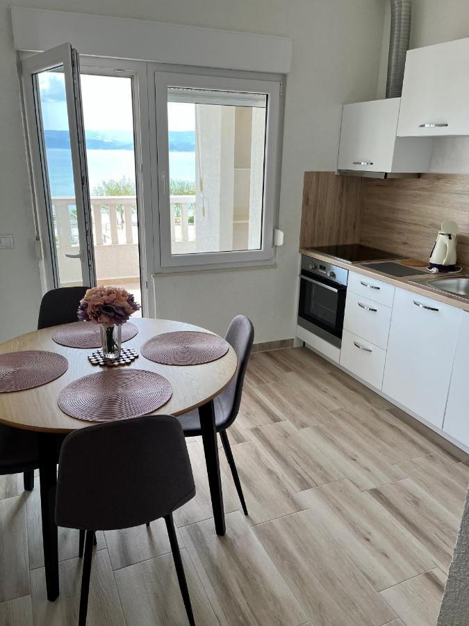 Apartmani “Kresimir” Omiš Екстериор снимка