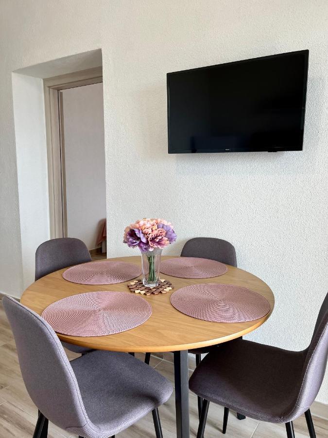 Apartmani “Kresimir” Omiš Екстериор снимка