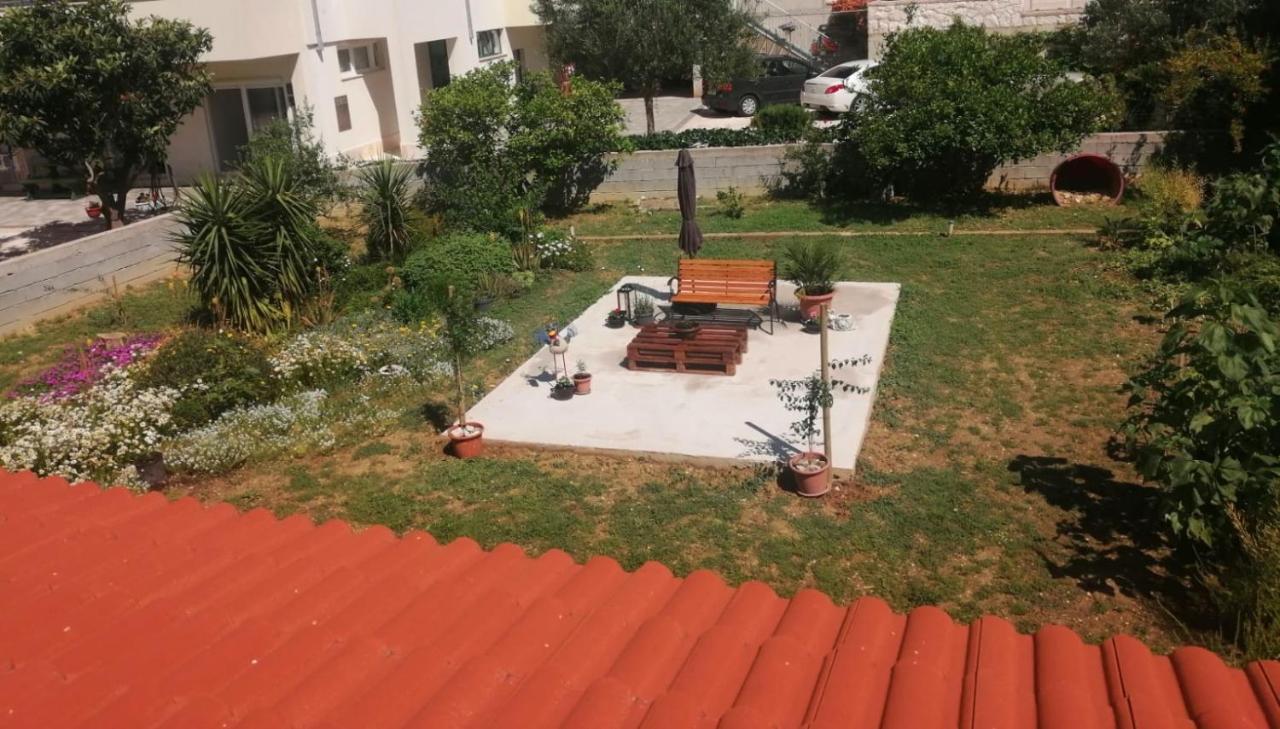 Apartmani “Kresimir” Omiš Екстериор снимка