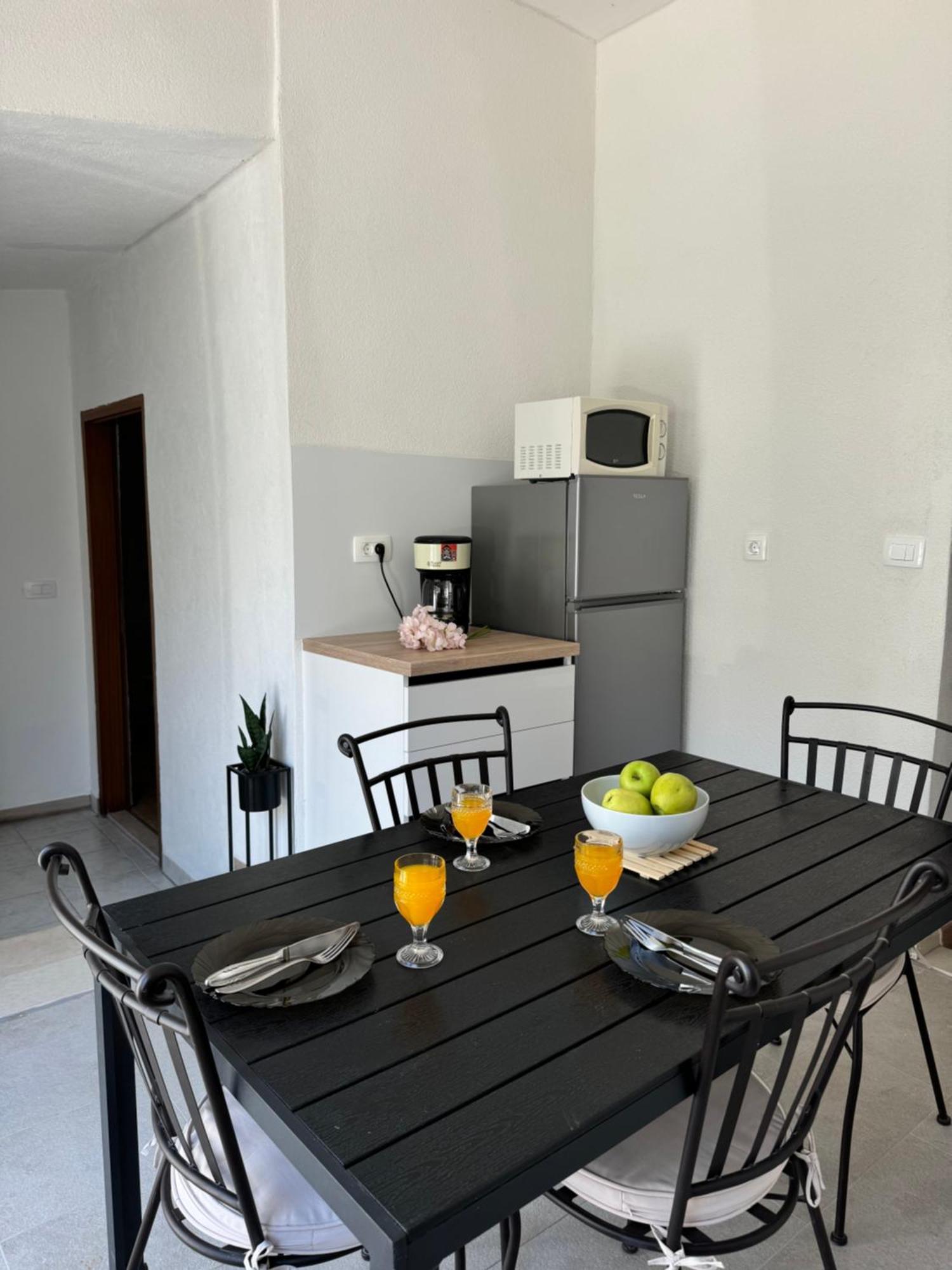 Apartmani “Kresimir” Omiš Екстериор снимка